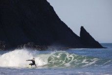 Jake Owen on form on a new stick as the storm swell abates at Blackhead, Dunedin, New Zealand.
Credit: www.boxoflight.com/Derek Morrison